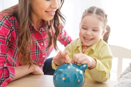 child-mom-piggy-bank